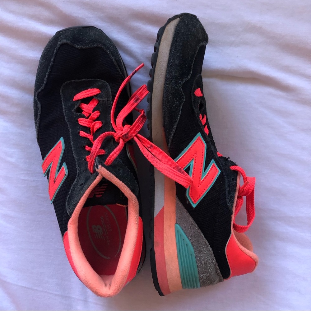 New balance tennis shoes UO